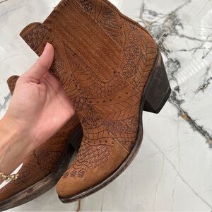 Old Gringo Yippee Ki Yay Brown Suede  Embroidered Western Ankle Boots size 7